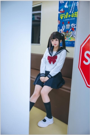 日奈娇 – NO.198 列车JK 140P