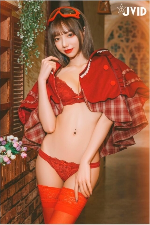 楚楚 – 奇妙冒險 121p