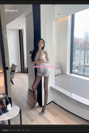 心妍小公主 – 白色亮面连裙无内黑丝 1V 817m