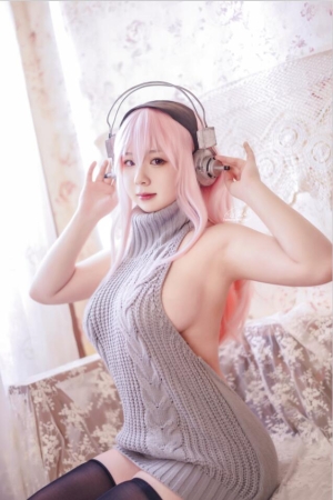 皮皮奶可可爱了啦 – NO.53 超级索尼子 露背毛衣 25P