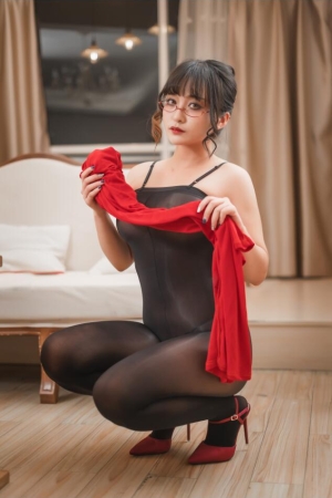 洛璃 LoLiSAMA – NO.61 隔壁太太 [113P