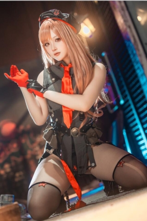 屿鱼 – NO.34 NIKKE 拉毗 [30P