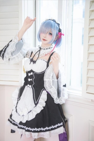 Shika小鹿鹿 – NO.115 蕾姆cos [18P