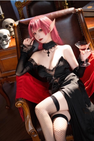 一千只猫薄禾 – NO.06 碧蓝航线 约克公爵 12P