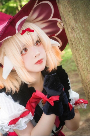 六二二同学 – NO.014 原神 可莉 12P