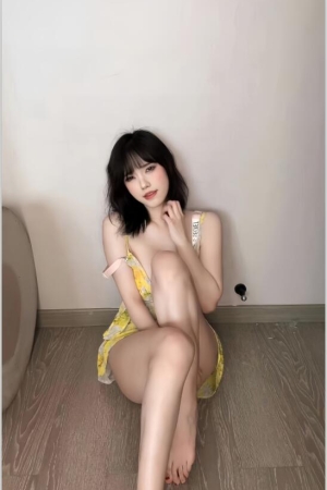 铃铛铛 – 夺命黄色战袍 15P