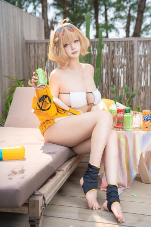 菌烨tako – NO.43 Nikke胜利女神 阿妮斯泳装 9P