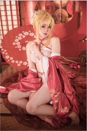 Natsuko夏夏子 – NO.51 碧蓝航线 光荣凉夜香雪 60P