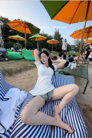 是小逗逗 – 海滨浴场 35P