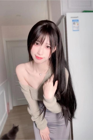 十万口草莓粥粥(B站) NO.009 2023-04月舰长福利 [32P