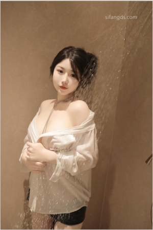 陈小花 – 浴室淋浴 92p 自购