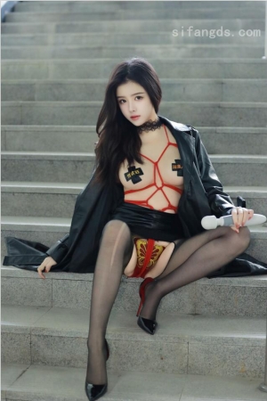 唐翩翩 – 户外电梯 [100p2v1.81g 自购