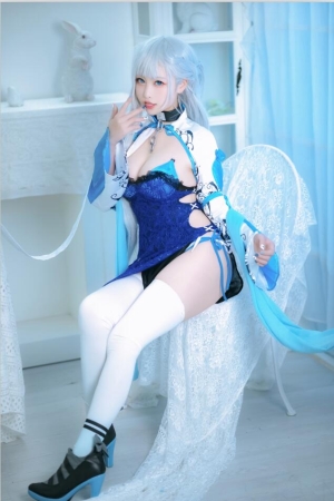 樱岛嗷 – NO.13 贝法尔斯特旗袍 [15P