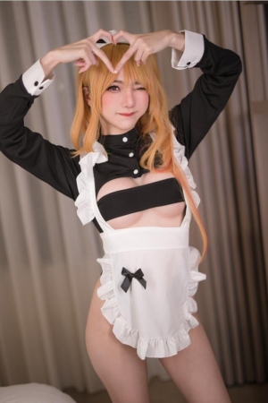 Sally Dorasnow – NO.83 Ruby maid [22P