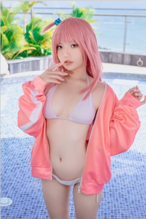 Messie Huang – NO.35 Bocchi [34P