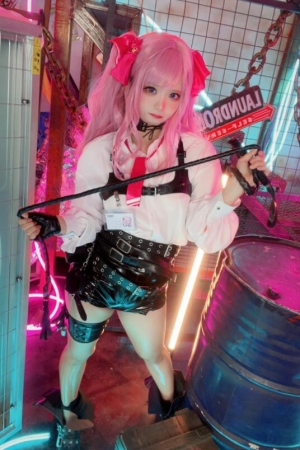 伊喵君_Nya – NO.10 Nikke胜利女神 尤妮 [34P