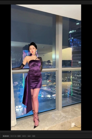 王馨瑶 – 紫色情趣 拍摄花絮 [1V532MB]