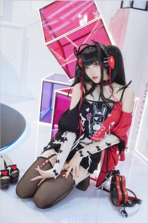 瓜希酱 – NO.95 交错战线 旋律 [14P