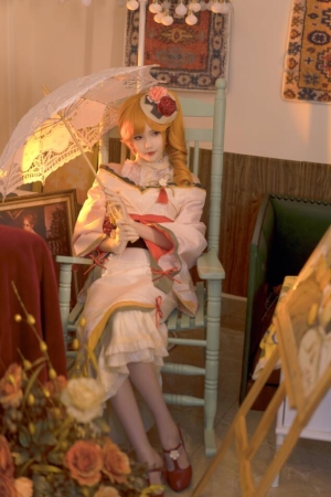 花兮_honoka – NO.07 碧蓝航线 黎塞留 [18P