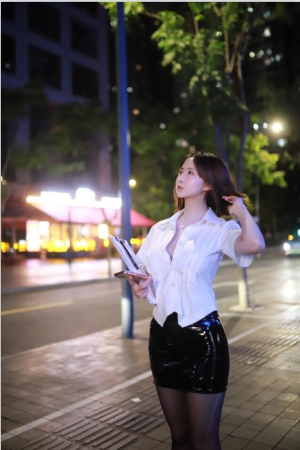 上杉绘梨落 – NO.07 被人跟踪【原创】 [102P