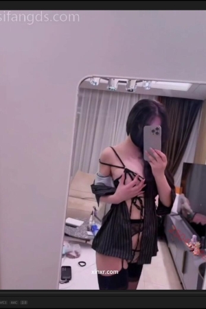 laura阿姣 – 全开 17v1.54g 自购