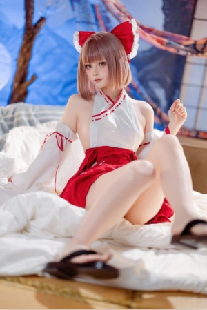 屿鱼 – NO.57 兼职巫女 [66P