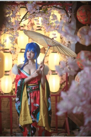 一米八的大梨子 – NO.28 圣姨和服 [18P