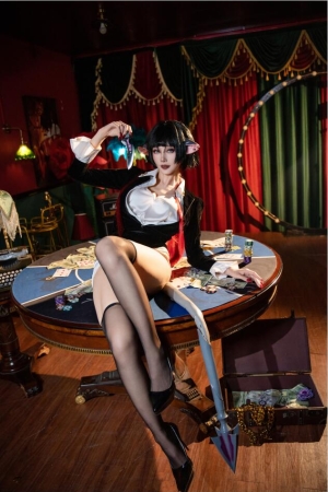 如月灰 – NO.35 绝区零 简 [10P