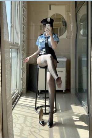 不可爱羚 – NO.03 女警制服[48P