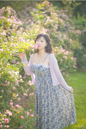 皮皮奶可可爱了啦 – NO.67 蔷薇花 [37P