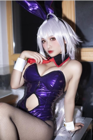 洛璃 LoLiSAMA – NO.82 FGO-黑贞兔子[42P1V