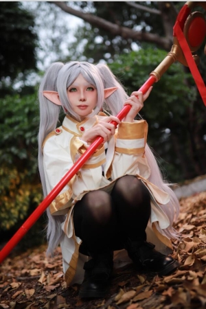 上杉绘梨落 – NO.11 葬送的芙莉莲 [44P