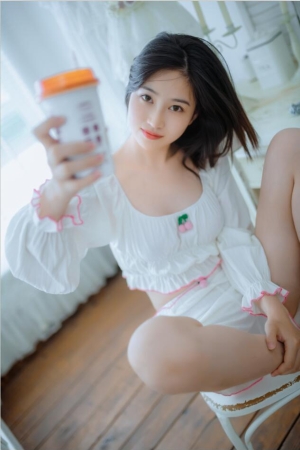 年年 NO.070 爱吃棒棒糖的少女 35p 自购