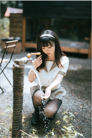 面饼仙儿 NO.149 黑丝露营JK [40P