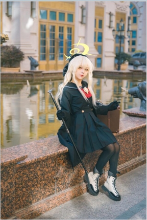 矢量鱼 – NO.19 笑面教授 [37P