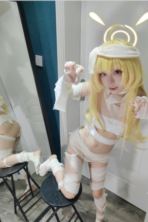 御子miko NO.001 – 万圣节[59P+1V