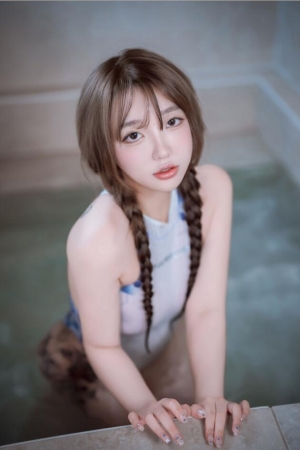 Son Ye Eun (손예은) – DJAWA Photo Vol.0351 YeEun Swimming Lessons Underwater [228P2V 自购