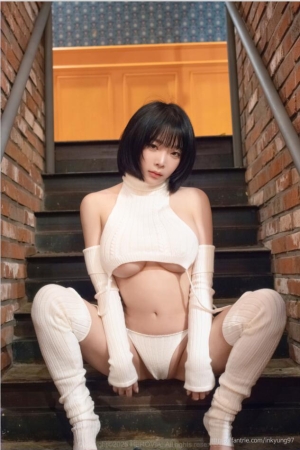 姜仁卿 – Fantrie PPV White lingerie [15P1V 自购