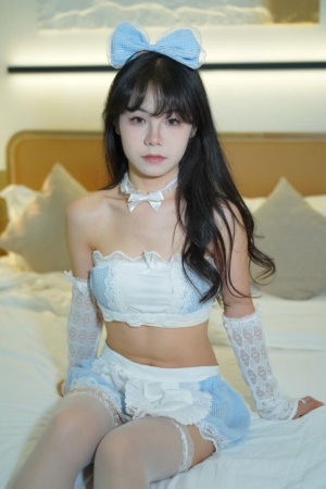 糊糊盟主 NO.008 蓝色小厨娘 [19P