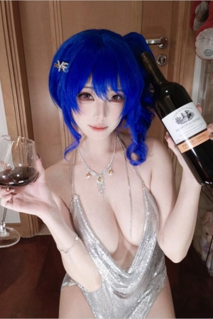 蜜汁猫裘 NO.127 碧蓝航线 圣路易斯礼服自拍 [16P1V